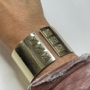Victoria's Secret gold tone cuff bracelet hinged rhinestone trendy boho versatil
